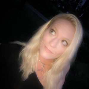 Meet your Posher, Lindy